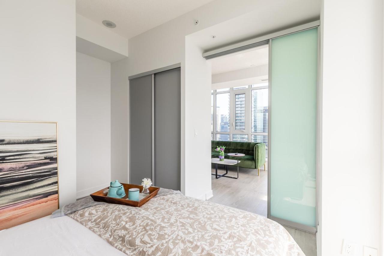 Luxury 2 Bedroom In The Heart Of Entertainment District W/ Cn Tower View Toronto Eksteriør bilde