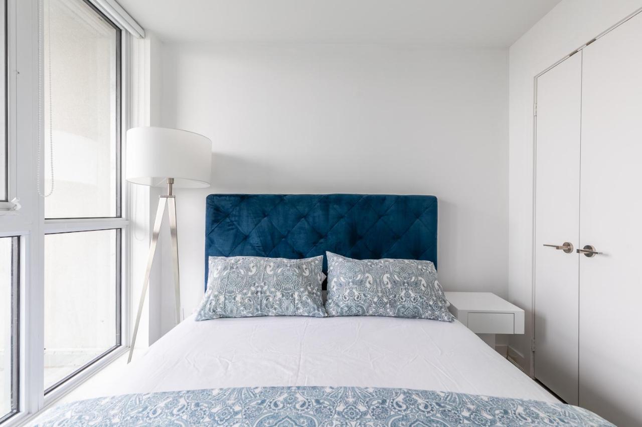 Luxury 2 Bedroom In The Heart Of Entertainment District W/ Cn Tower View Toronto Eksteriør bilde