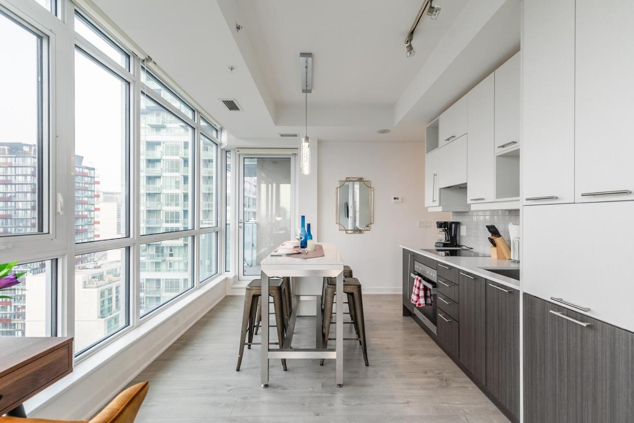 Luxury 2 Bedroom In The Heart Of Entertainment District W/ Cn Tower View Toronto Eksteriør bilde